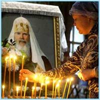 Более 25-ти тысяч человек отдали дань памяти Алексию Второму