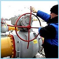 В октябре "Газпром" может сократить поставки газа на Украину