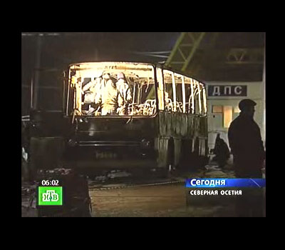 В результате взрыва рейсового автобуса в Северной Осетии погибли шесть человек