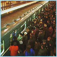 Московское метро не справляется с огромным потоком пассажиров