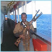 Французский круизный лайнер захвачен пиратами у берегов Сомали